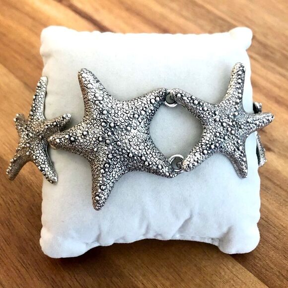 Lucky Brand | Starfish Statement Bracelet | 8” Length - Picture 1 of 6